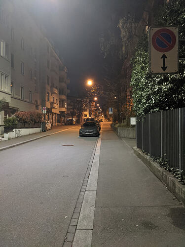 PXL_20260401_212218705