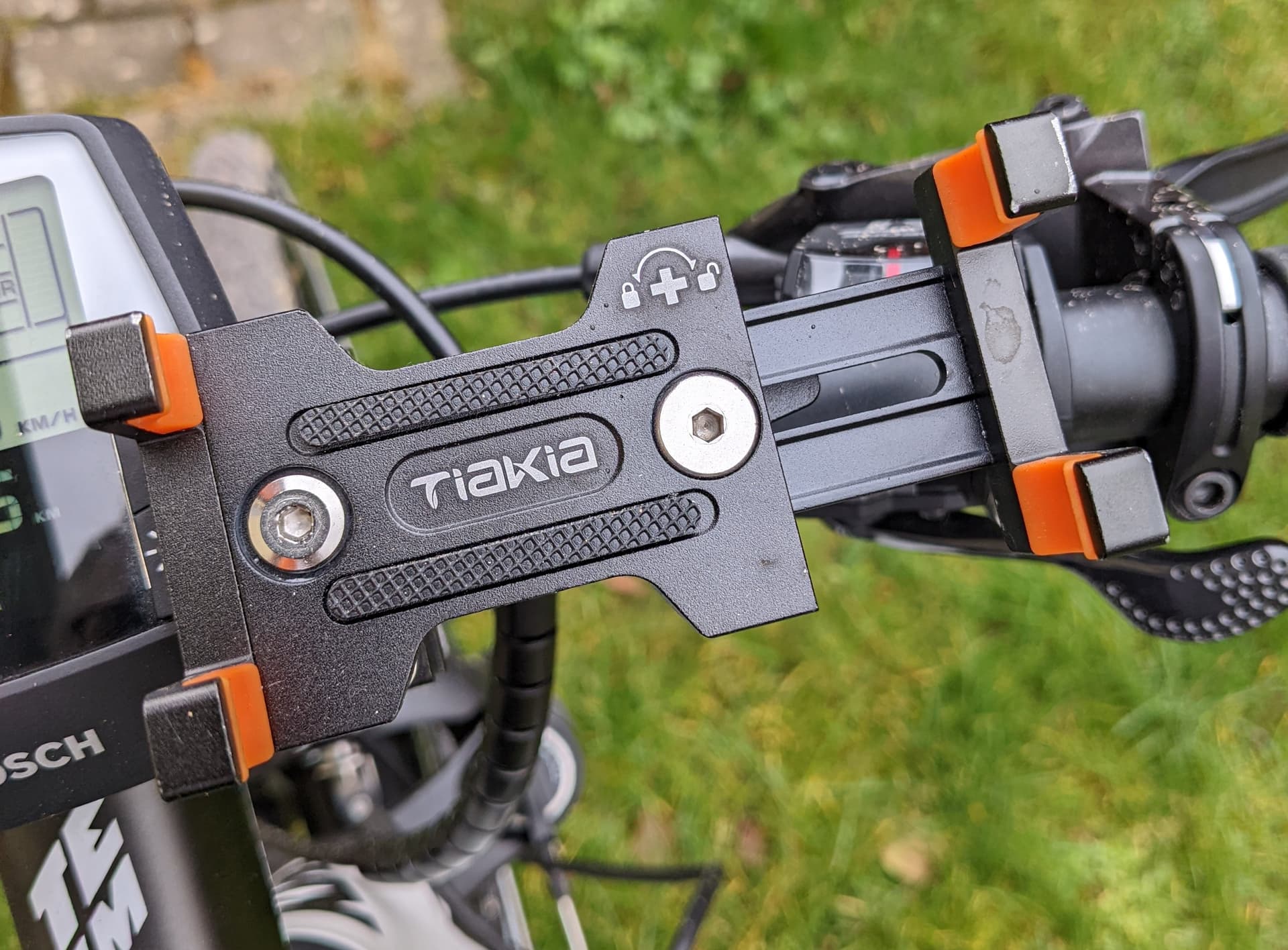 Removable bike mount for FP4 - The Products - Fairphone Community